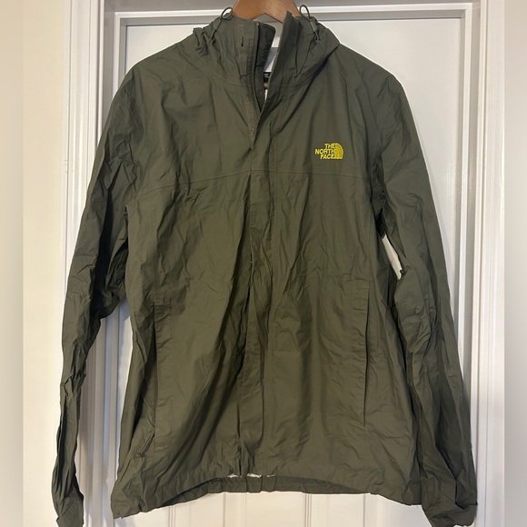 The North Face men’s rain jacket size L - Picture 1 of 2